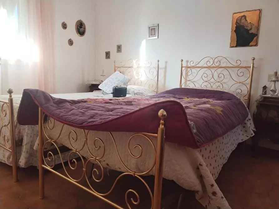 Immagine 10 di Villetta a schiera in vendita  a Massa