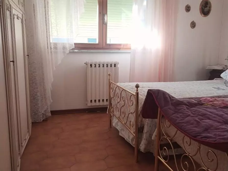 Immagine 12 di Villetta a schiera in vendita  a Massa