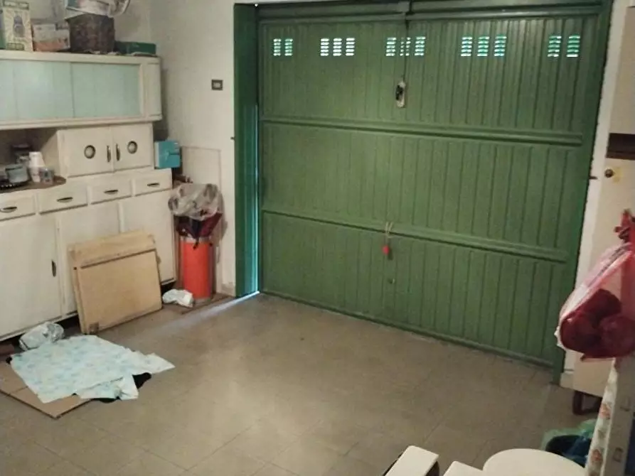 Immagine 29 di Villetta a schiera in vendita  a Massa