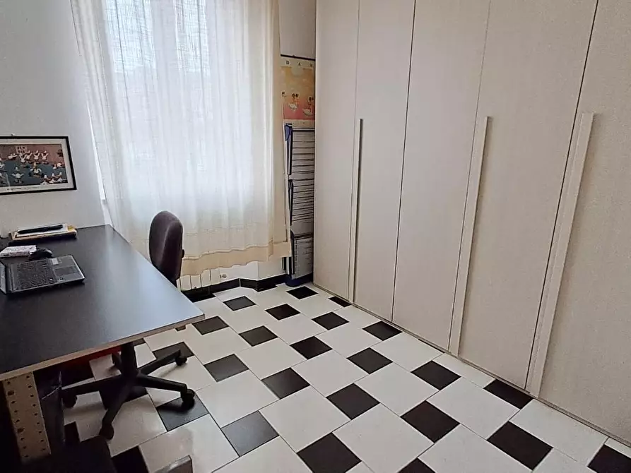 Immagine 21 di Appartamento in vendita  a Cecina