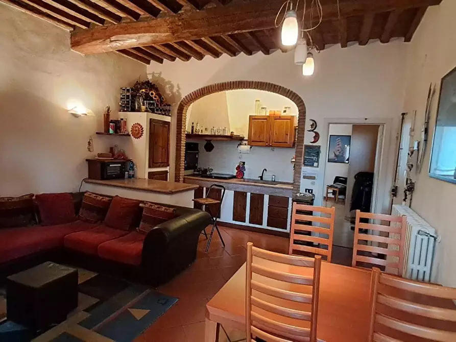 Immagine 10 di Appartamento in vendita  a Cecina