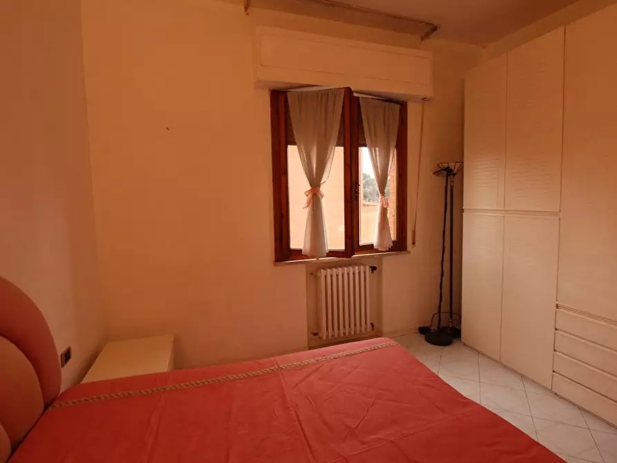 Immagine 35 di Appartamento in vendita  a Siena