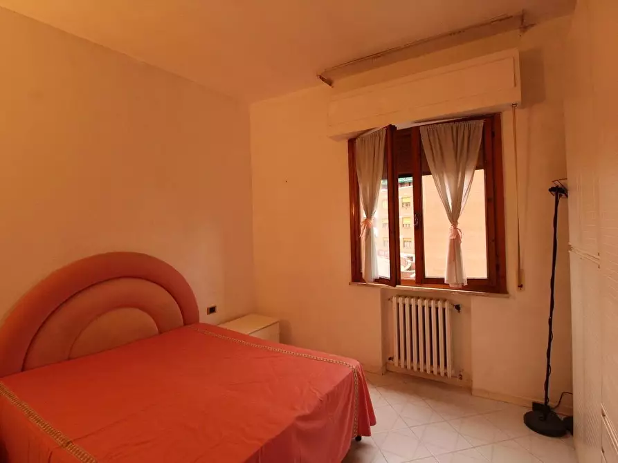 Immagine 34 di Appartamento in vendita  a Siena