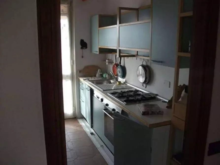 Immagine 5 di Mansarda in vendita  a Carrara