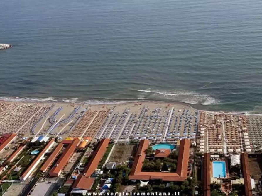 Immagine 19 di Mansarda in vendita  a Carrara