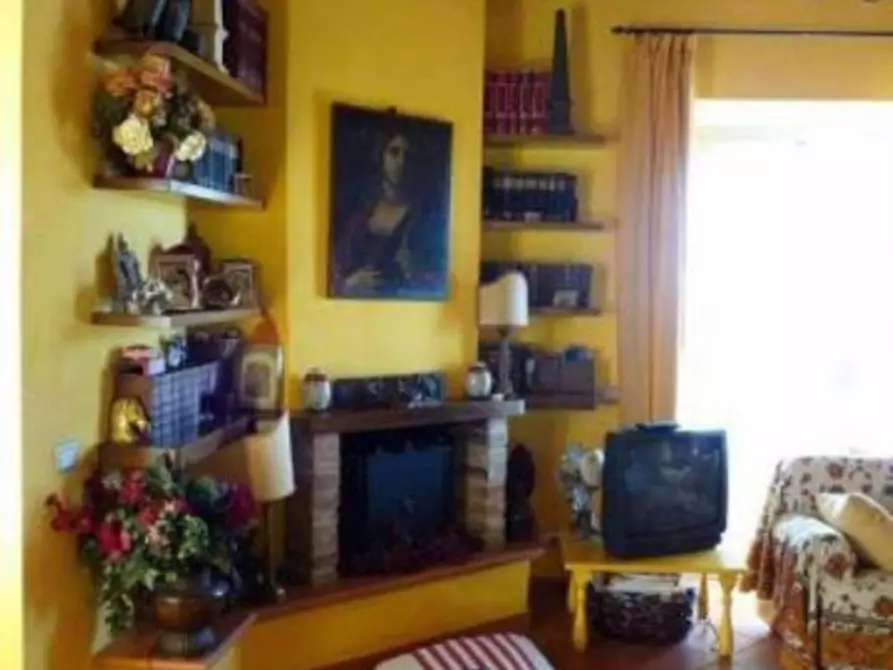 Immagine 5 di Casa semindipendente in vendita  a Carrara