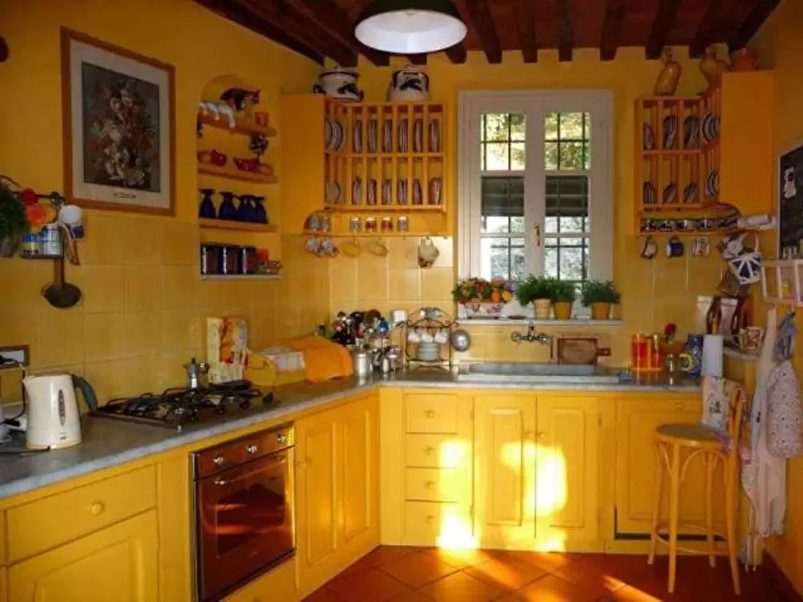 Immagine 4 di Casa semindipendente in vendita  a Carrara