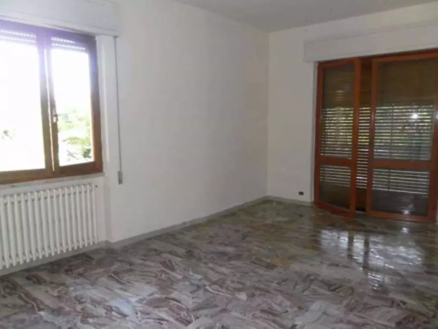 Immagine 24 di Casa indipendente in vendita  a Carrara
