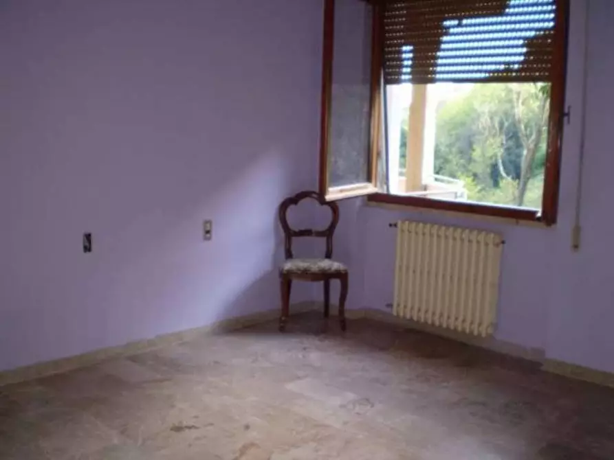 Immagine 15 di Casa indipendente in vendita  a Carrara