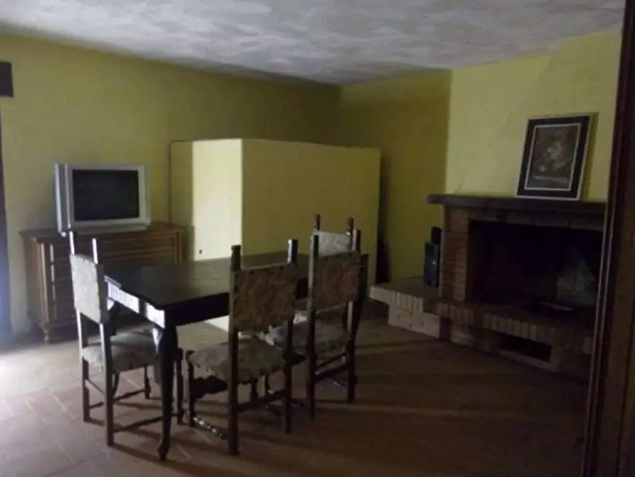 Immagine 25 di Casa indipendente in vendita  a Carrara