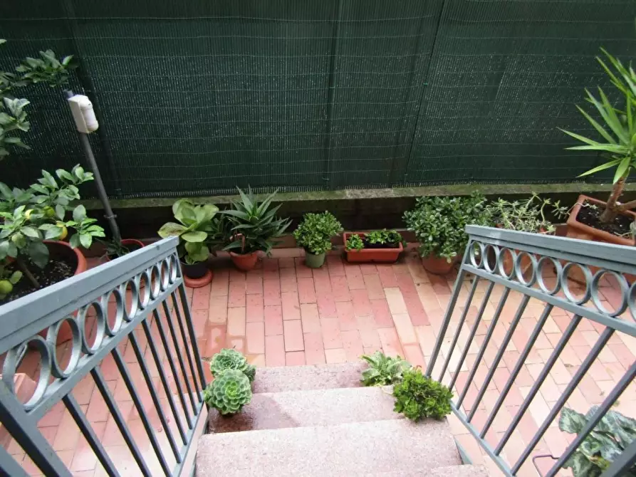 Immagine 12 di Casa indipendente in vendita  a Carrara