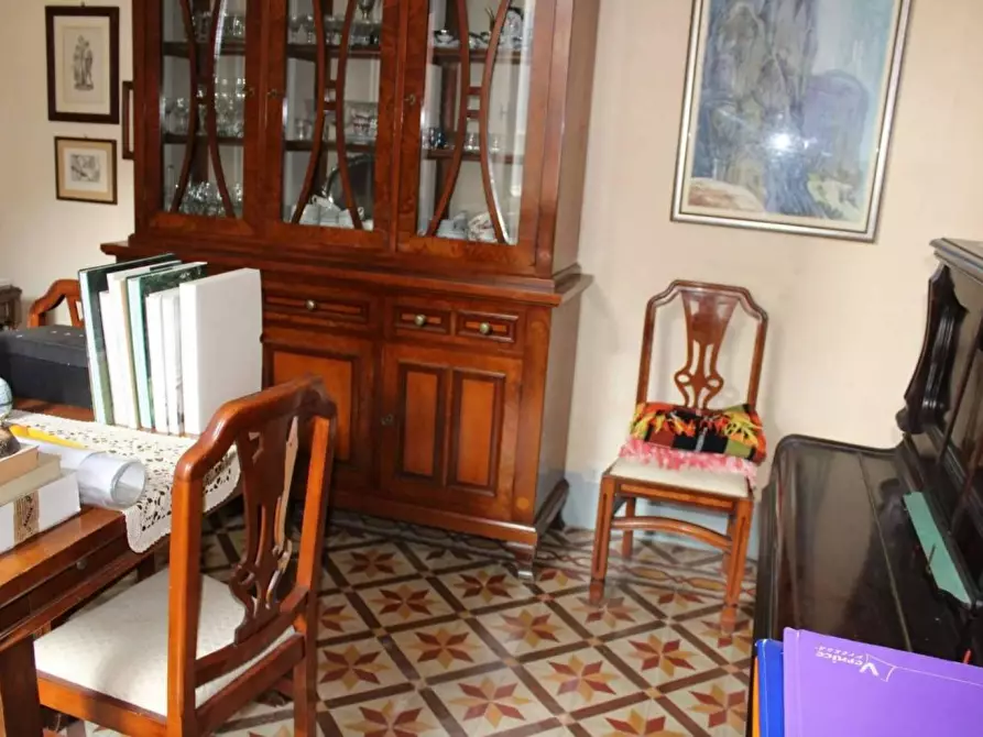 Immagine 9 di Casa indipendente in vendita  a Carrara