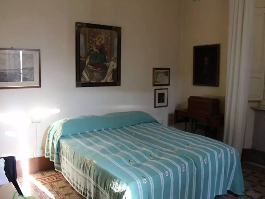 Immagine 17 di Casa indipendente in vendita  a Carrara