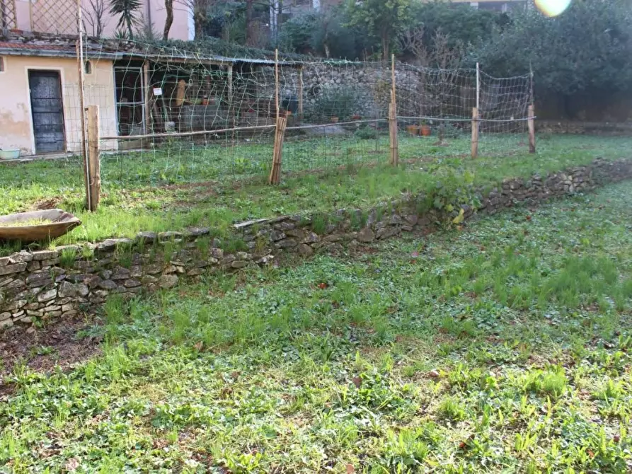 Immagine 3 di Casa indipendente in vendita  a Carrara