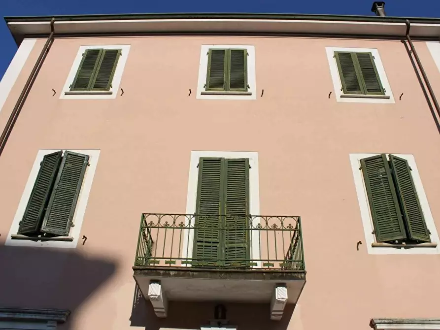 Immagine 1 di Casa indipendente in vendita  a Carrara