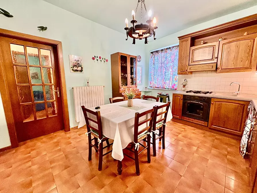 Immagine 2 di Appartamento in vendita  a Montaione