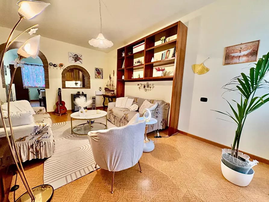 Immagine 11 di Appartamento in vendita  a Montaione