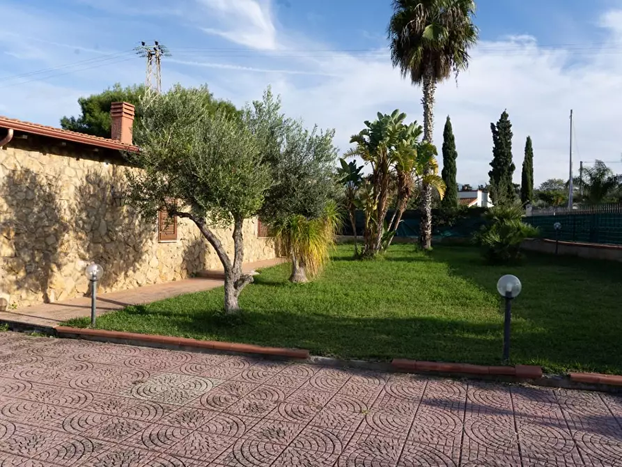 Immagine 4 di Casa bifamiliare in vendita  a Partinico