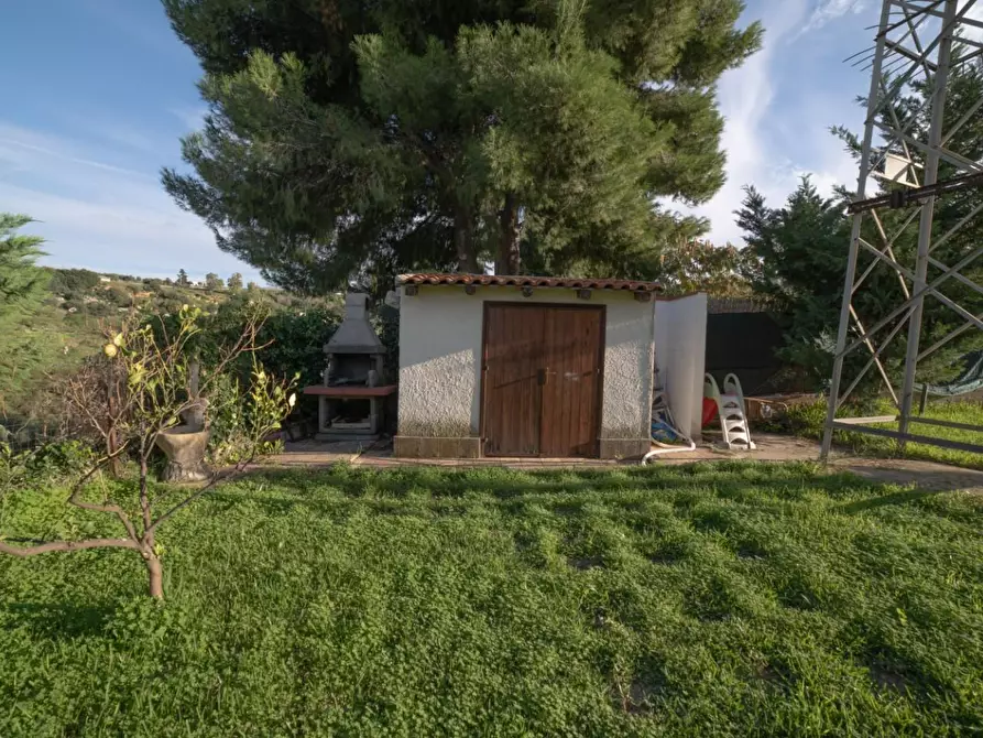 Immagine 10 di Casa bifamiliare in vendita  a Partinico