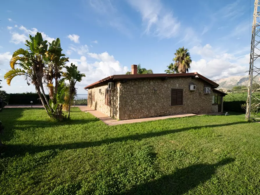 Immagine 9 di Casa bifamiliare in vendita  a Partinico