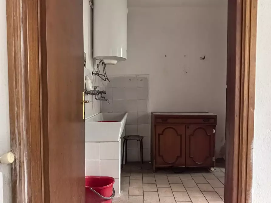 Immagine 5 di Attività artigianale in affitto  a San Miniato