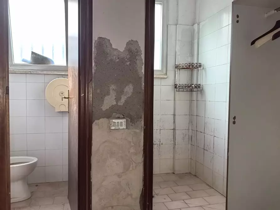 Immagine 4 di Attività artigianale in affitto  a San Miniato