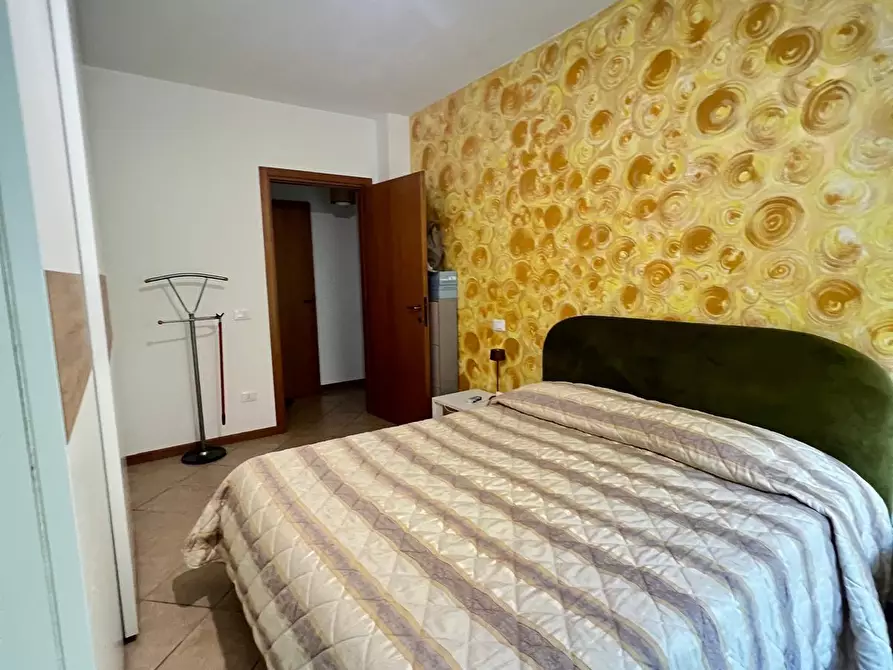 Immagine 15 di Appartamento in vendita  a Colle Di Val D'elsa