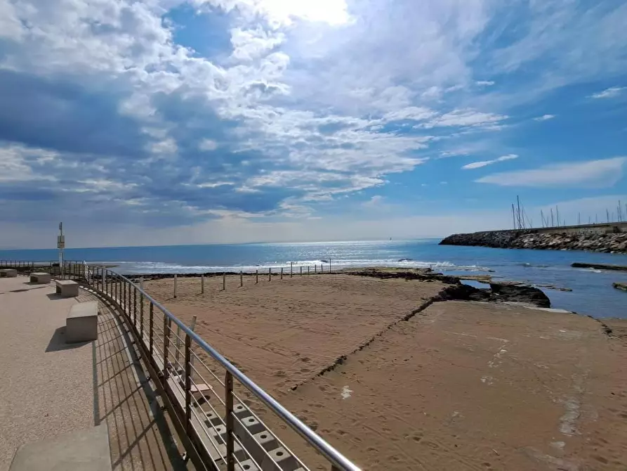 Immagine 14 di Appartamento in vendita  a Rosignano Marittimo