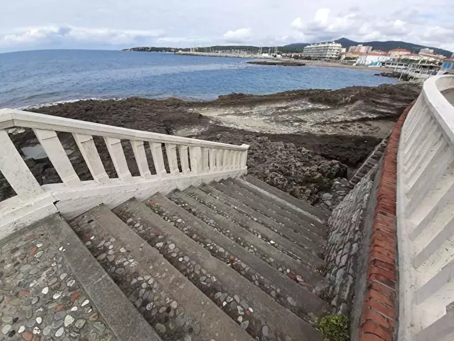 Immagine 18 di Appartamento in vendita  a Rosignano Marittimo
