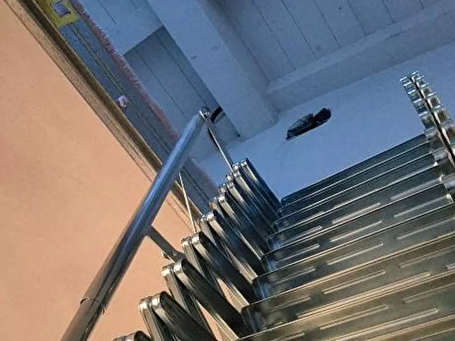 Immagine 30 di Villetta a schiera in vendita  a Calcinaia