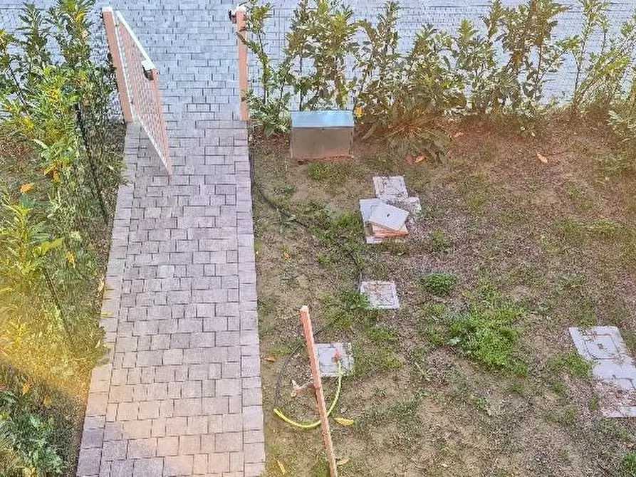 Immagine 25 di Villetta a schiera in vendita  a Calcinaia