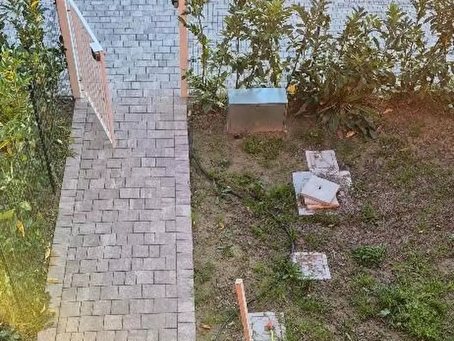 Immagine 24 di Villetta a schiera in vendita  a Calcinaia