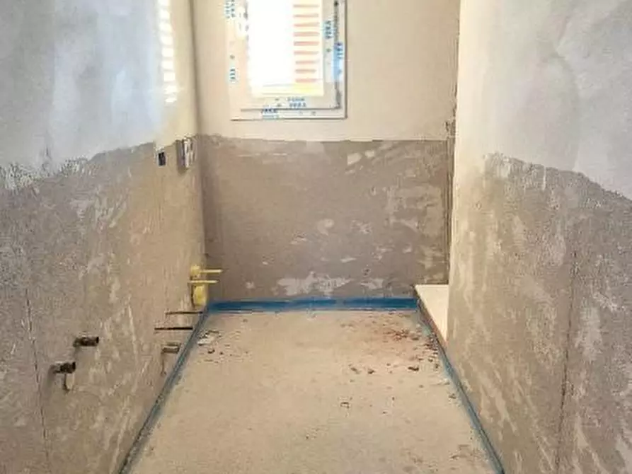 Immagine 28 di Villetta a schiera in vendita  a Calcinaia