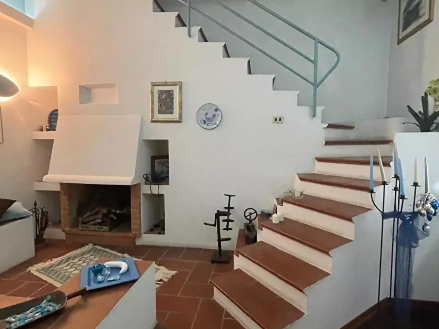 Immagine 4 di Villa in vendita  a Rosignano Marittimo