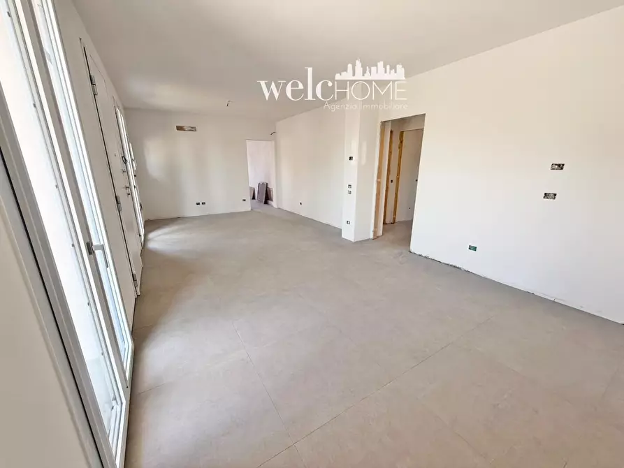 Immagine 18 di Appartamento in vendita  a Campi Bisenzio
