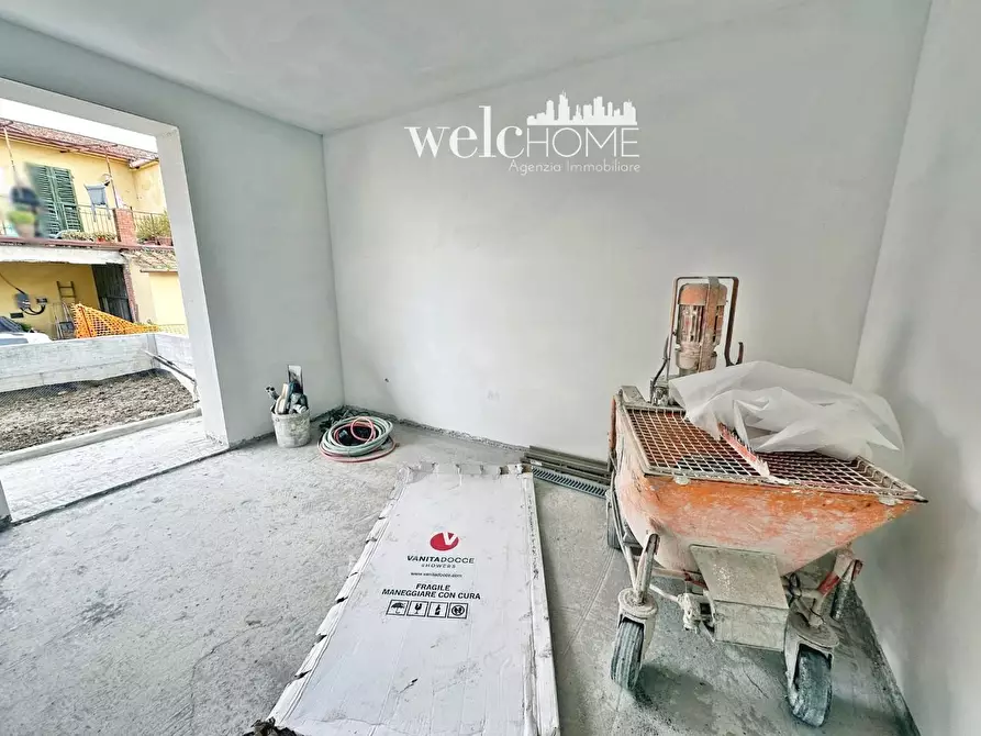 Immagine 13 di Appartamento in vendita  a Campi Bisenzio