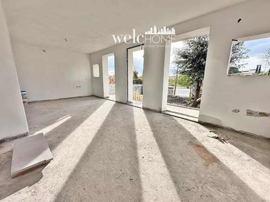 Immagine 22 di Appartamento in vendita  a Campi Bisenzio