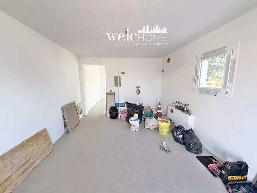 Immagine 10 di Appartamento in vendita  a Campi Bisenzio