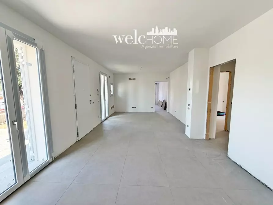 Immagine 20 di Appartamento in vendita  a Campi Bisenzio