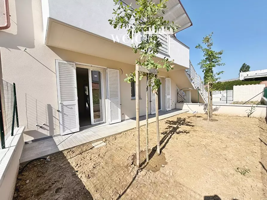 Immagine 37 di Appartamento in vendita  a Campi Bisenzio