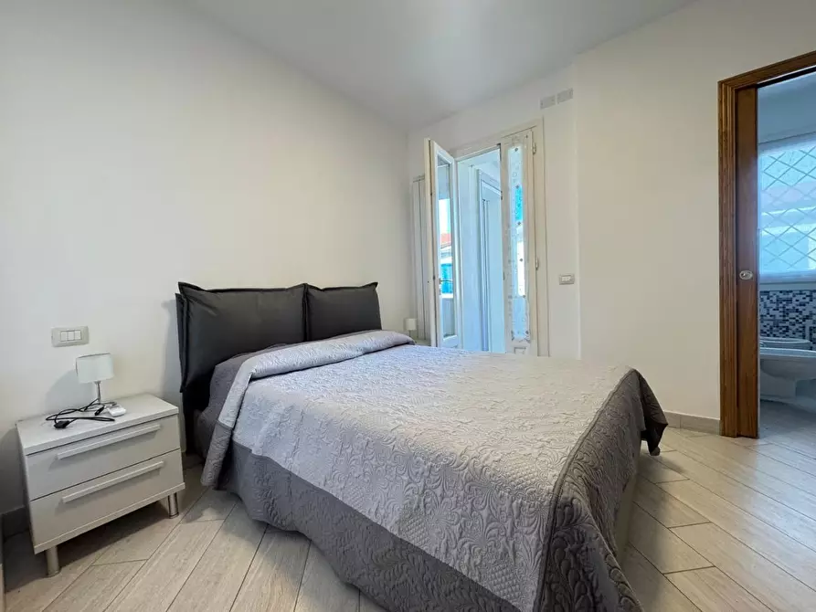 Immagine 14 di Appartamento in vendita  a Forte Dei Marmi