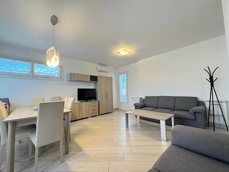 Immagine 6 di Appartamento in vendita  a Forte Dei Marmi