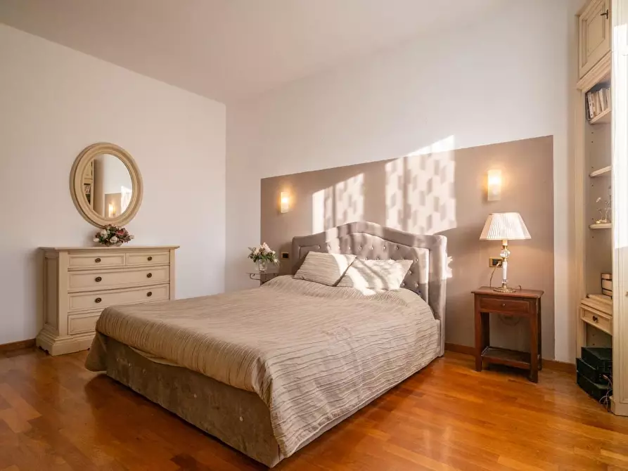 Immagine 53 di Villa in vendita  a Crespina Lorenzana