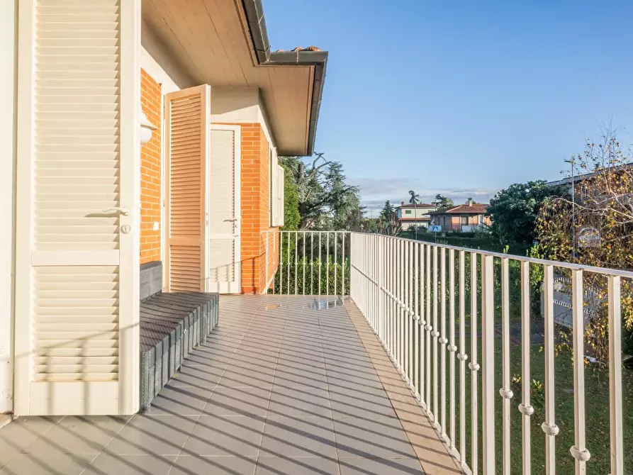 Immagine 47 di Villa in vendita  a Crespina Lorenzana