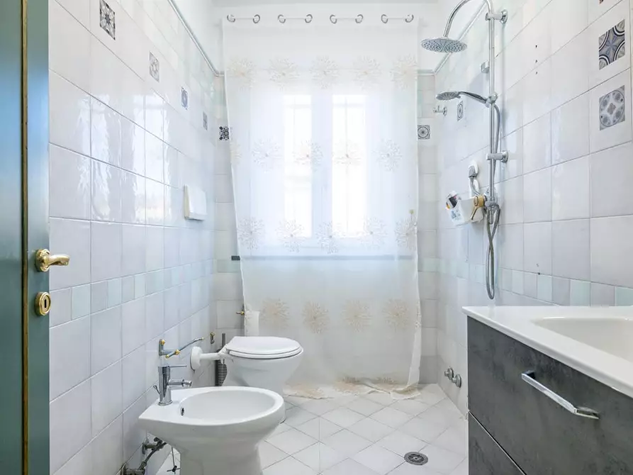 Immagine 50 di Villa in vendita  a Crespina Lorenzana