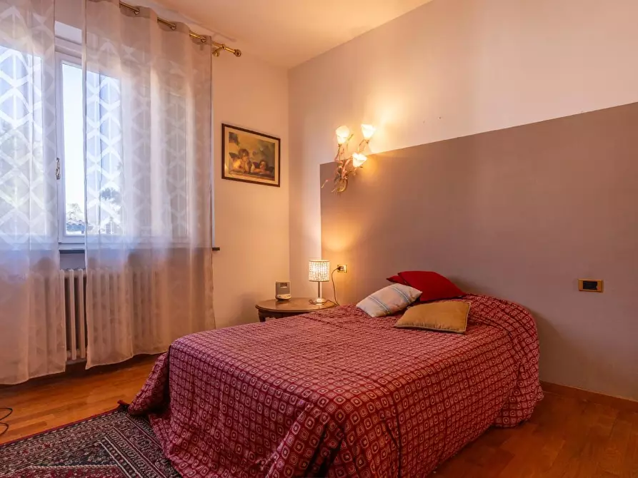 Immagine 62 di Villa in vendita  a Crespina Lorenzana