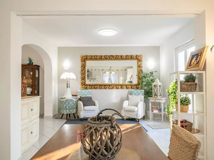 Immagine 32 di Villa in vendita  a Crespina Lorenzana