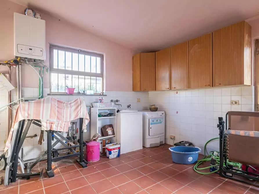 Immagine 67 di Villa in vendita  a Crespina Lorenzana