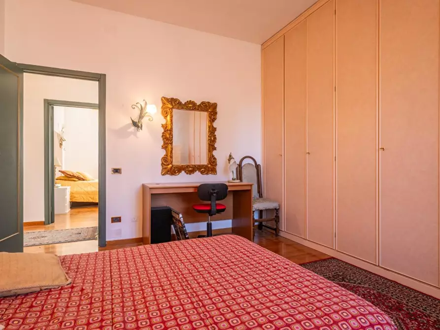 Immagine 63 di Villa in vendita  a Crespina Lorenzana