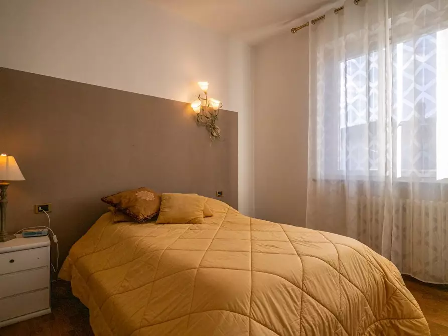 Immagine 59 di Villa in vendita  a Crespina Lorenzana